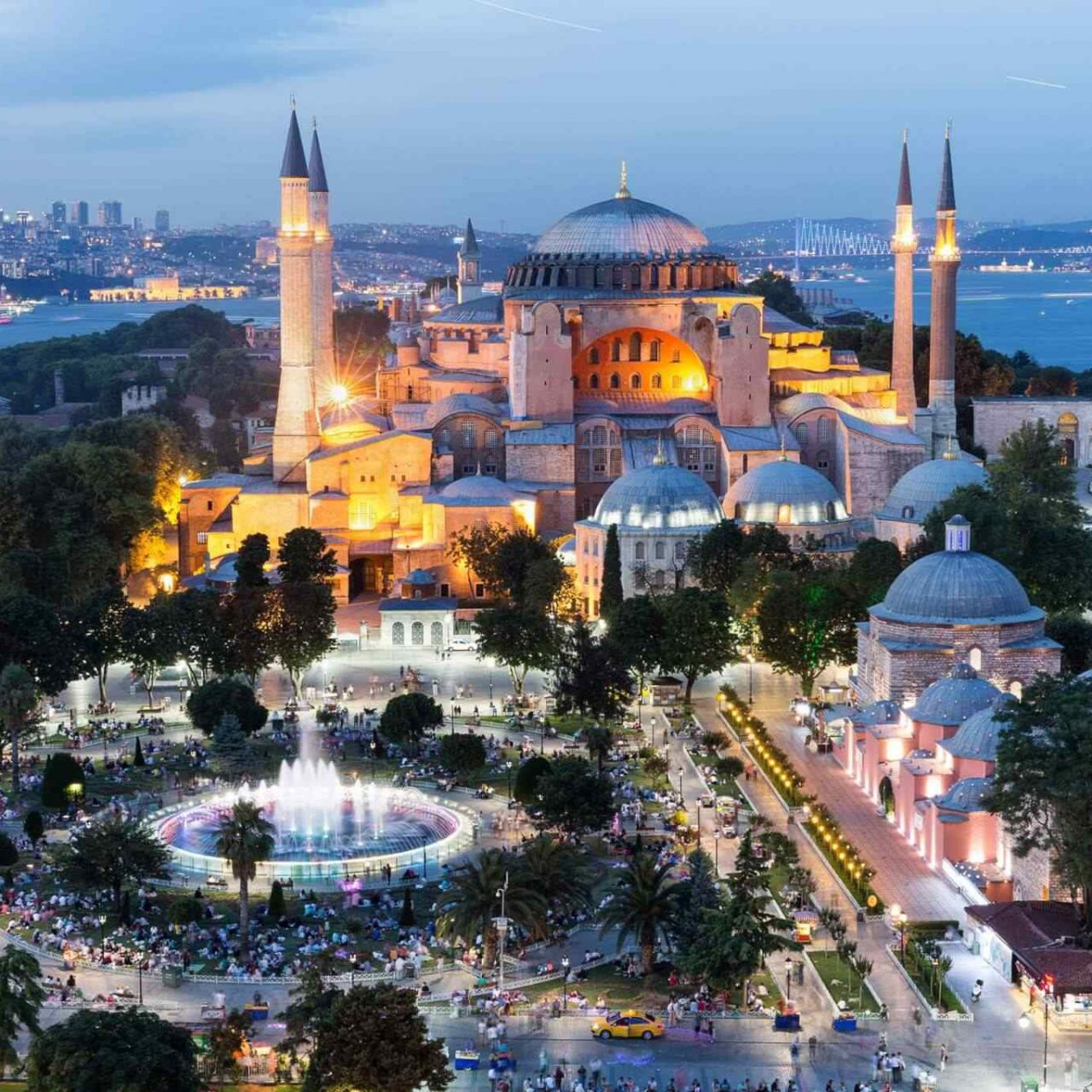 http://spicyvacations.com/wp-content/uploads/2018/09/destination-istanbul-02-1280x1280.jpg