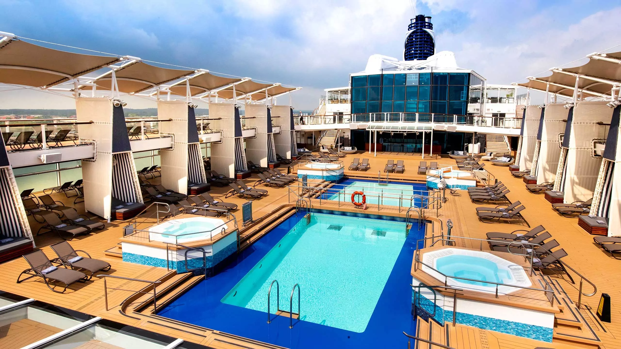 https://spicyvacations.com/wp-content/uploads/2016/04/Celebrity-Silhouette.jpg